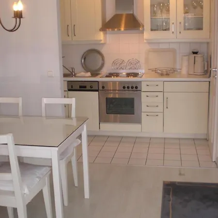 Grosse Morgensuenn-am-strand Apartment Kuehlungsborn