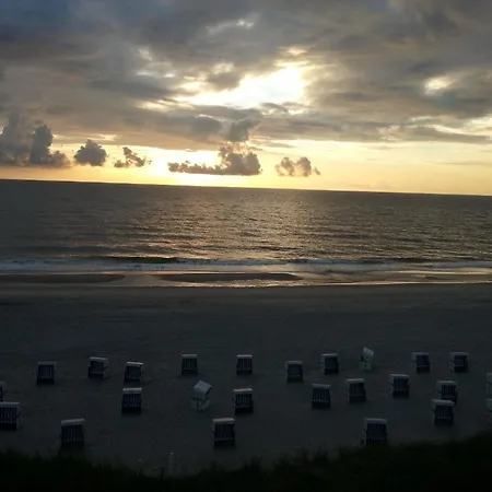 Grosse Morgensuenn-am-strand Apartment Kuehlungsborn